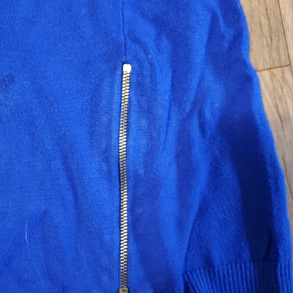 Beautiful royal blue sweater - Picture 3 of 5